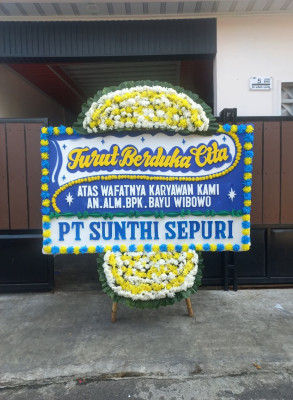 Papan Bunga Duka di Kemenangan Tani